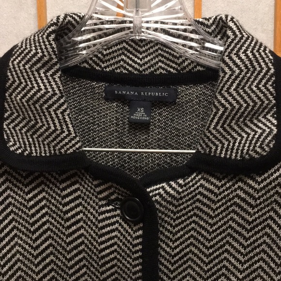 Banana Republic Button Down Sweater w/ Belt - Picture 4 of 8